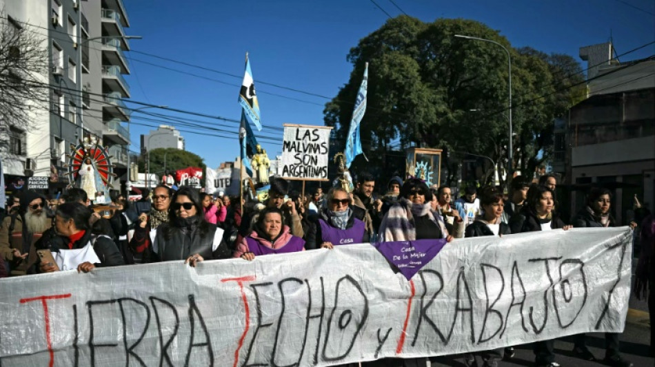  Milhares marcham na Argentina no dia de S&atilde;o Caetano, padroeiro do p&atilde;o e do trabalho 