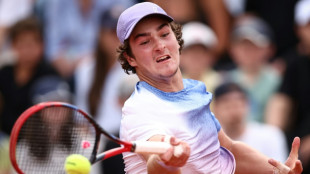 Jo&atilde;o Fonseca lota as arquibancadas e leva aura de Guga a Roland Garros