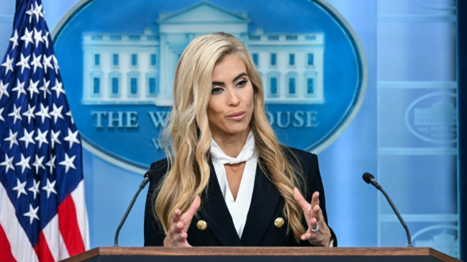  Dimite la portavoz de la Casa Blanca una semana despu&eacute;s de su nombramiento por Trump 