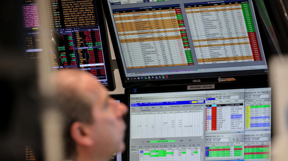 Borsa: l'Europa in avvio &egrave; cauta con i timori sul Medio Oriente