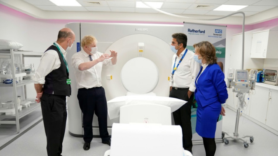 Boris Johnson se aferra al cargo ante la amenaza de moci&oacute;n de censura interna