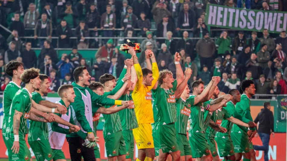 Harte Strafen f&uuml;r Rapid nach Eklat im Wiener Derby