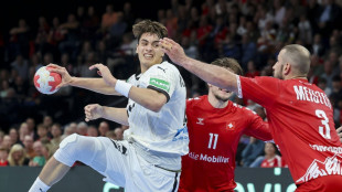 Fehler-Festival und Aufholjagd: Handballer holen Gruppensieg