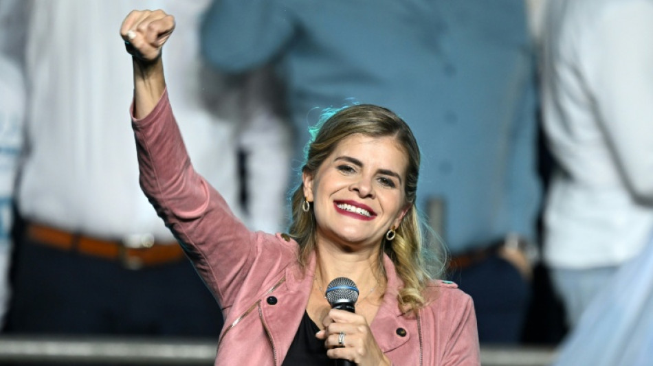  Laura Fern&aacute;ndez, a ponta de lan&ccedil;a do modelo Bukele na Costa Rica 