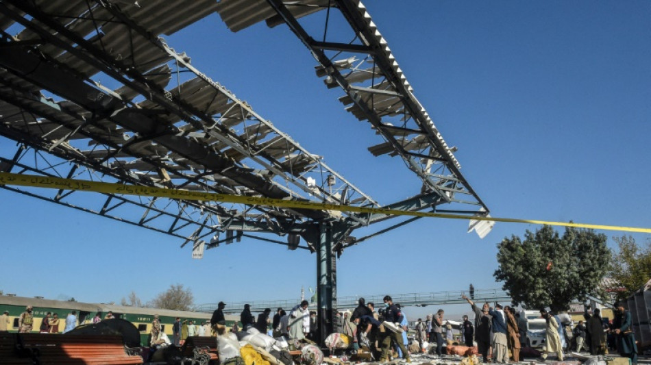 Separatisten t&ouml;ten bei Anschlag an Bahnhof in Pakistan mindestens 25 Menschen