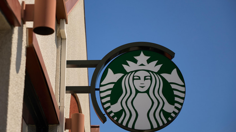 Starbucks patteggia a New York e paga 35 milioni in risarcimento