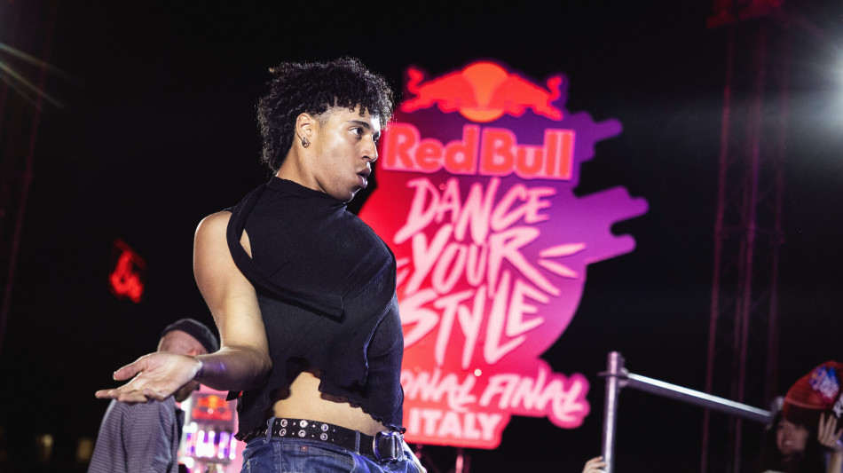  Da Napoli a Zurigo,Ly&ograve;n Tempo per posto su palco Red Bull dance your style world final 