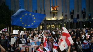 G&eacute;orgie: des dizaines de milliers de manifestants de nouveau dans la rue