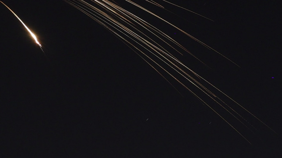  Media, 'oltre 100 feriti negli attacchi dell'Iran a Dimona e Arad in Israele' 