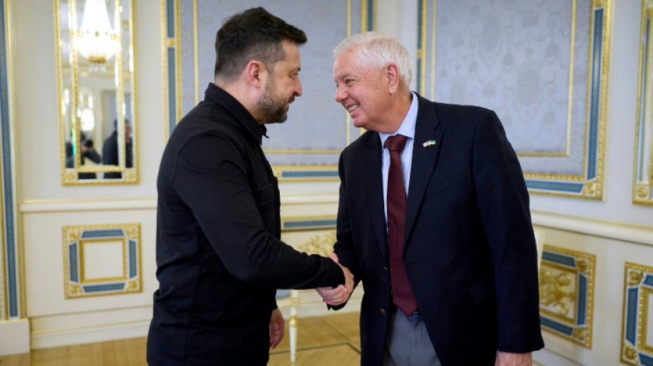  Selenskyj "zutiefst betr&uuml;bt" &uuml;ber Tod von US-Senator Graham 