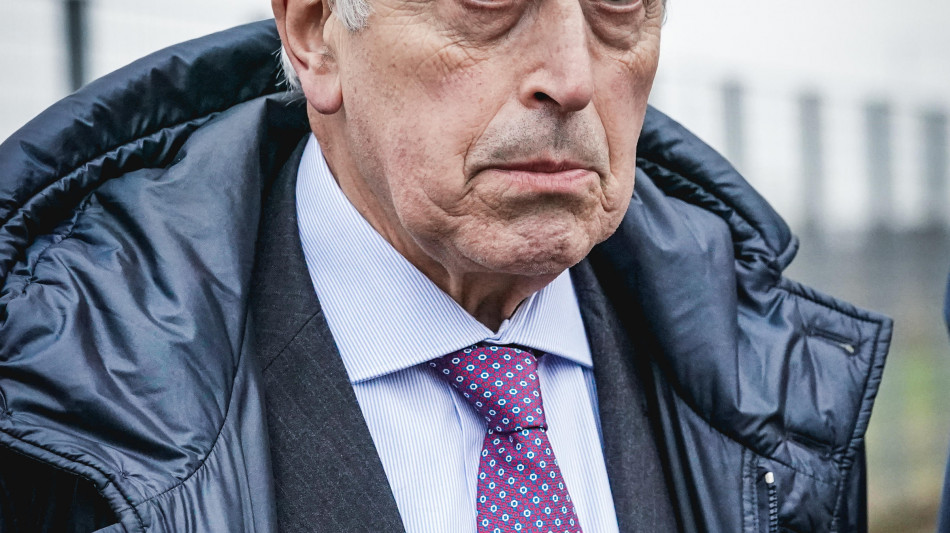  Federcalcio: Abete va avanti, presenter&agrave; la candidatura 