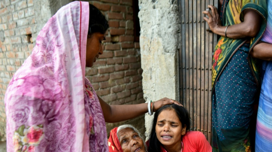  Mueren 13 ni&ntilde;os en el naufragio de un barco en India 