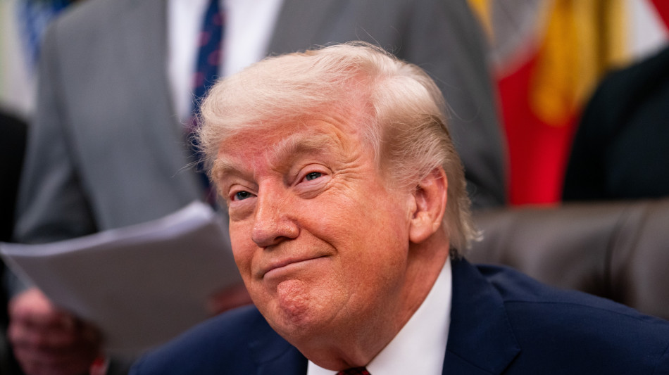  Sondaggio, solo 37% degli americani promuove Trump, minimo in secondo mandato 