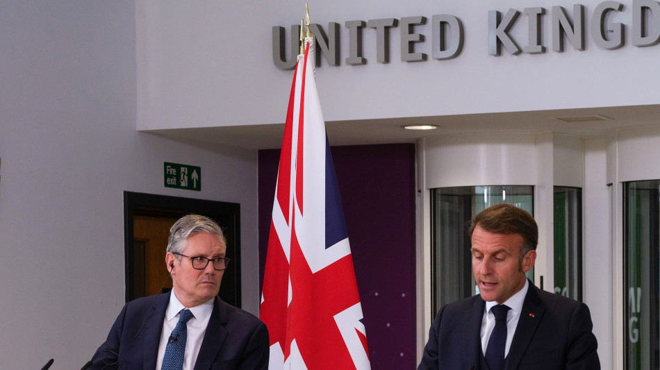 Starmer-Macron, patto su nucleare è monito a nostri nemici