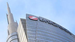 Unicredit converte derivati, sale al 20% di Commerzbank